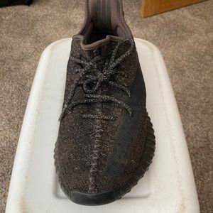 Yeezy 350 black reflective